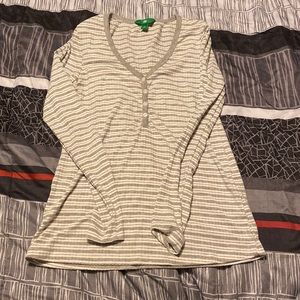 Women’s long sleeve t-shirt